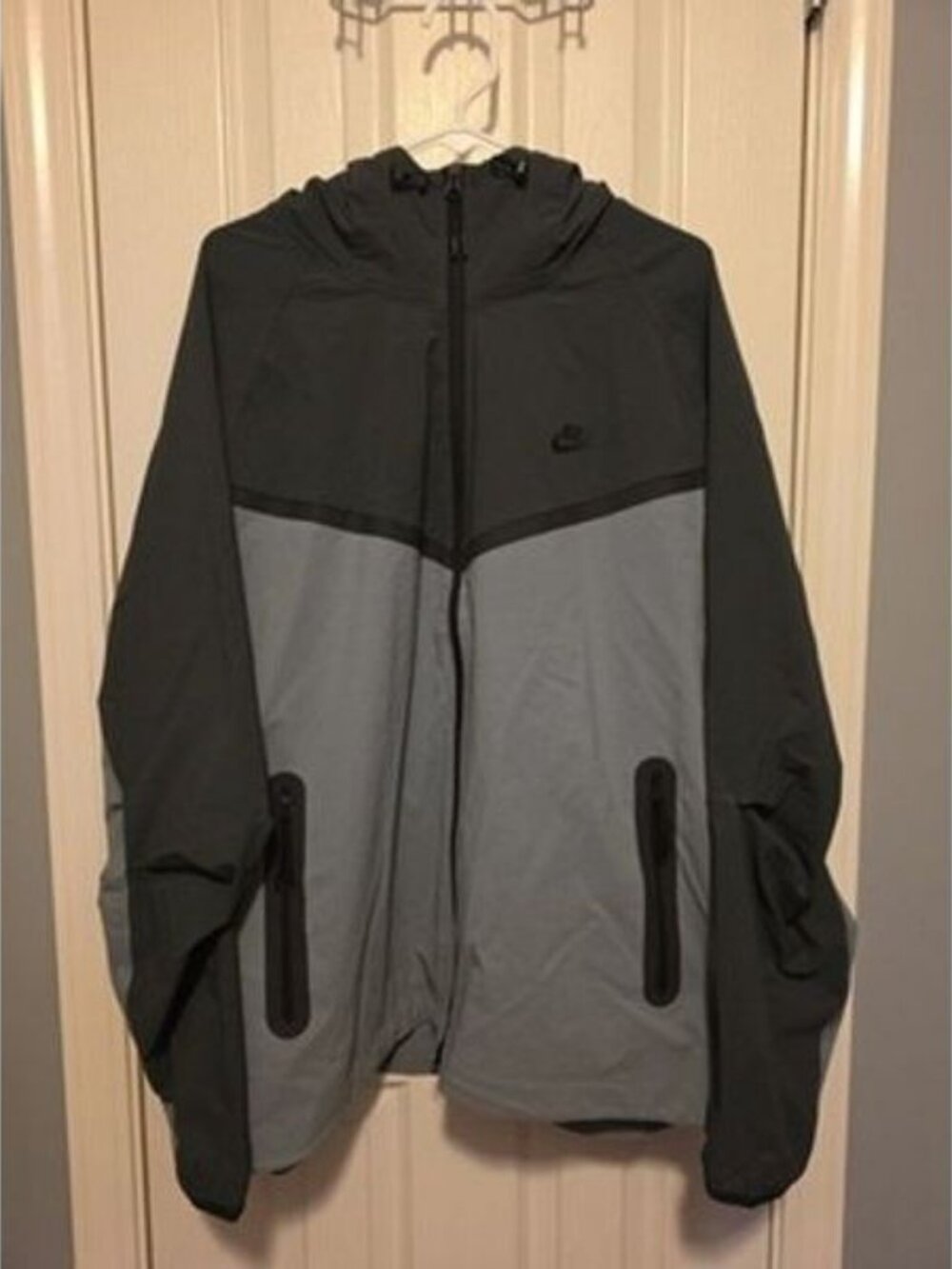 Nike Tech Men's Size X-Large Grey Black Loose Fit Woven Jacket HM7151-065 New